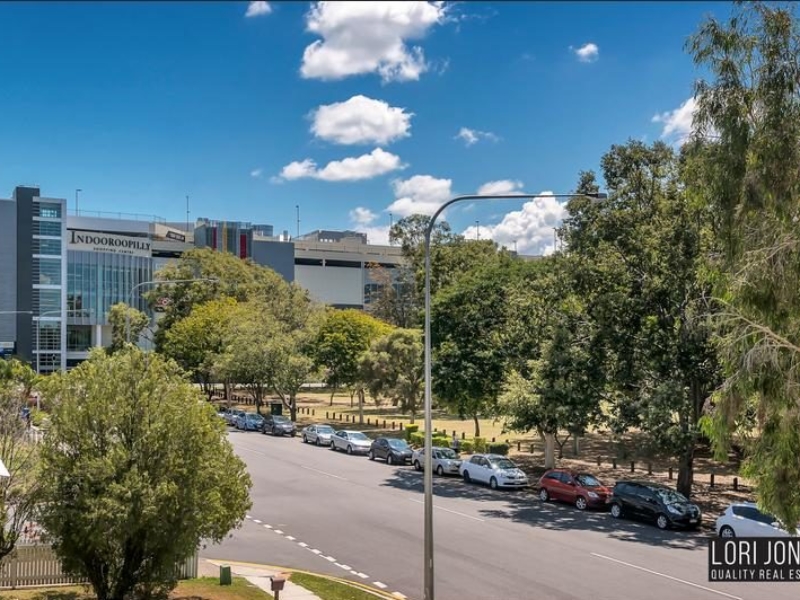 Indooroopilly , QLD 4068 Australia