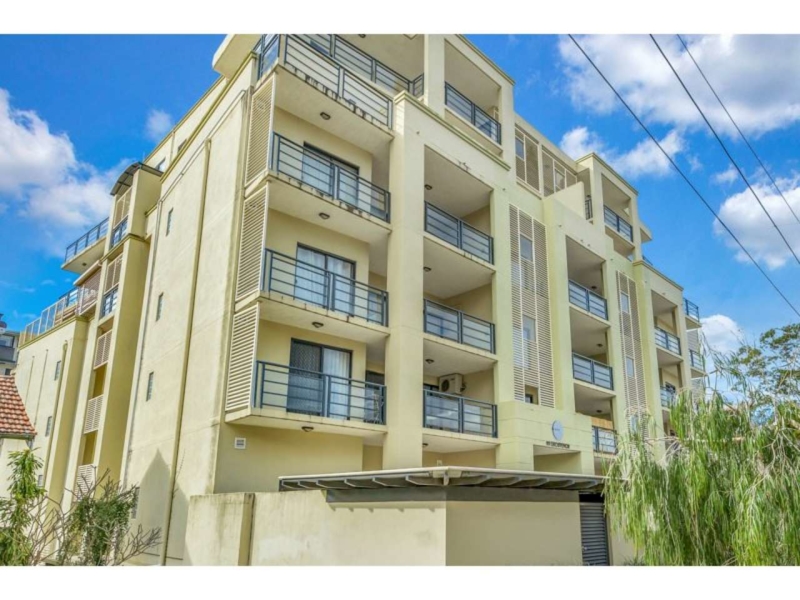 14/11  Grosvenor Road , Indooroopilly , QLD 4068 Australia