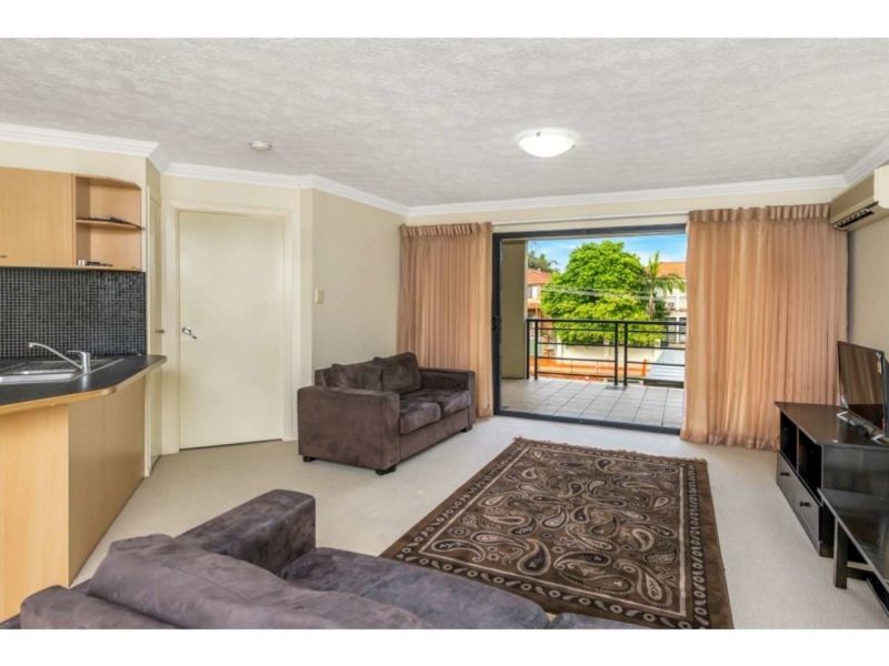 14/11  Grosvenor Road , Indooroopilly , QLD 4068 Australia