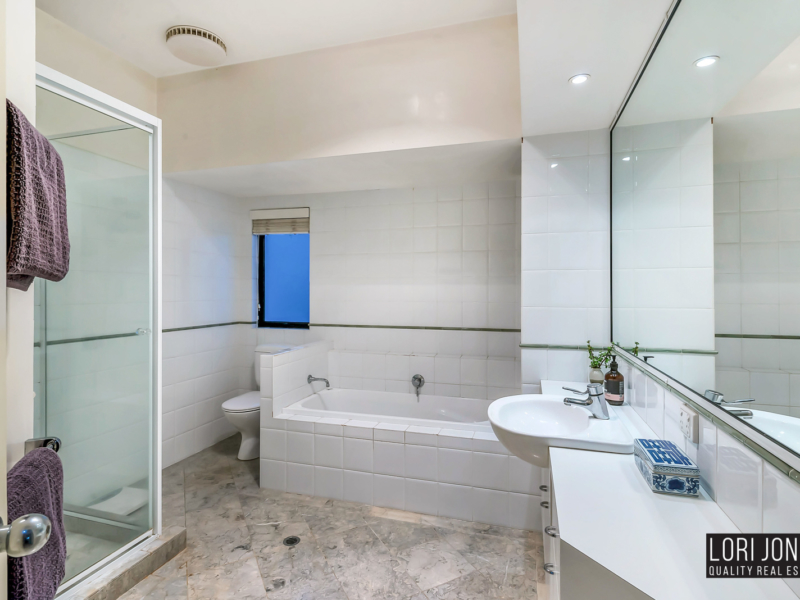 Indooroopilly, QLD 4068 Australia