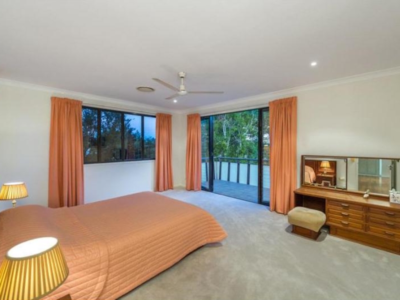 Indooroopilly , QLD  4068 Australia