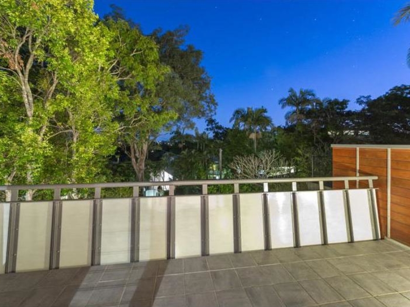 Indooroopilly , QLD  4068 Australia