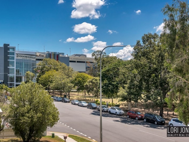 5/12  Belgrave Road, Indooroopilly , QLD 4068 Australia