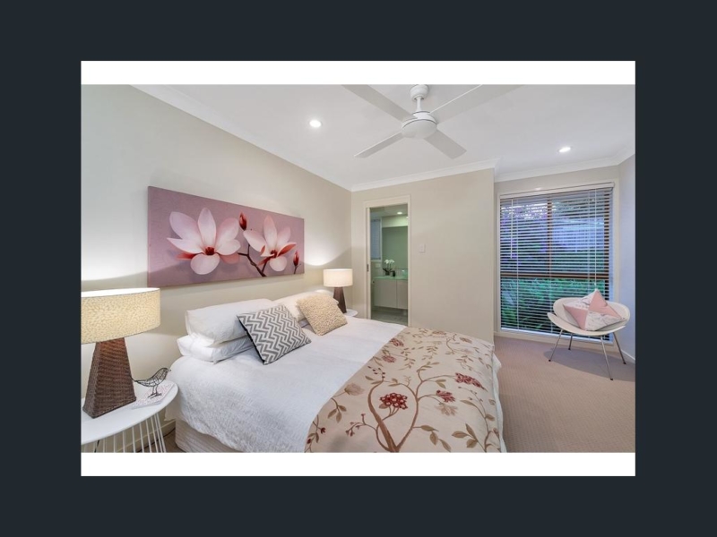 91 Raeside Street , Westlake, QLD 4074 Australia