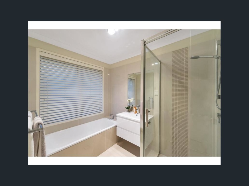 91 Raeside Street , Westlake, QLD 4074 Australia