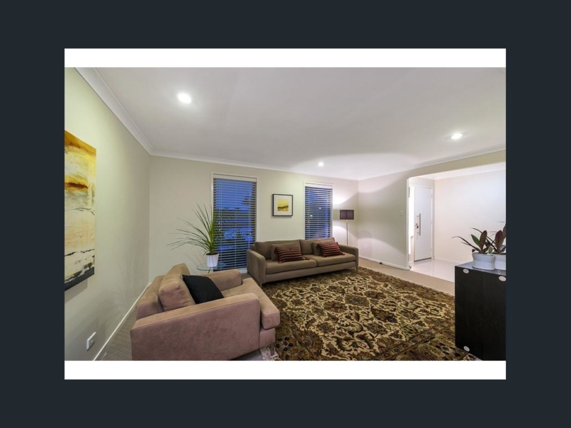 91 Raeside Street , Westlake, QLD 4074 Australia