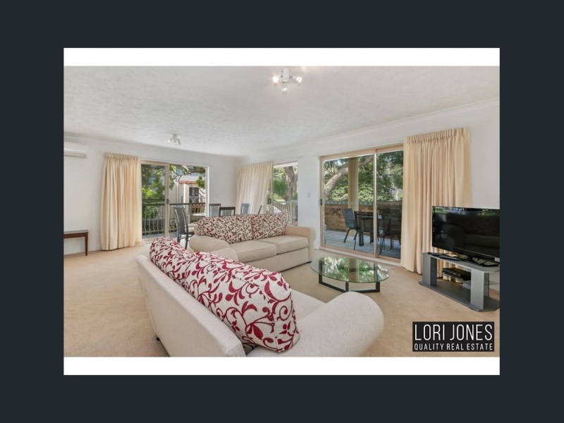 2/39 Raven Street , St Lucia , QLD  4068 Australia