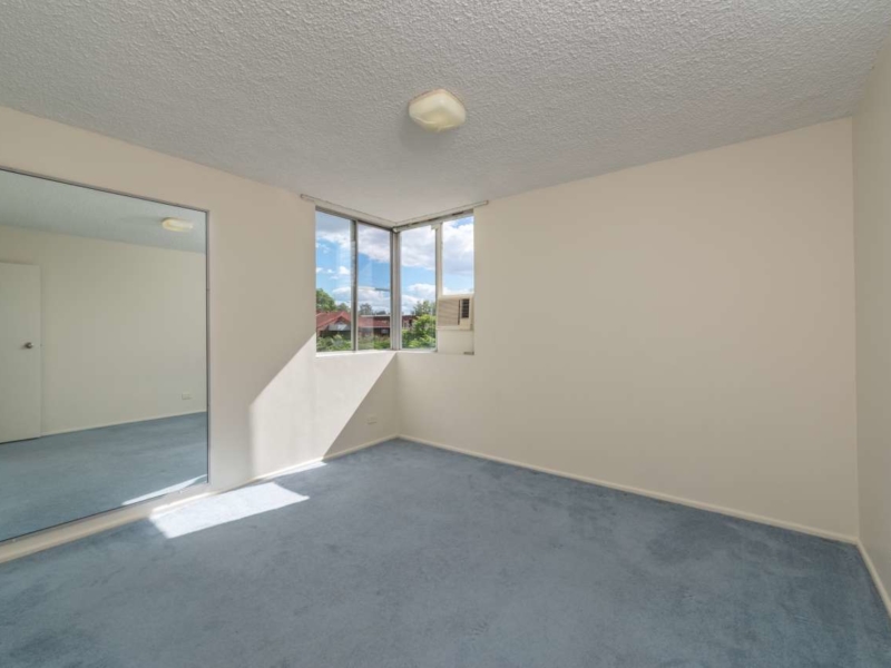 5  /82 Macquarie Street, St Lucia , QLD  4067 Australia