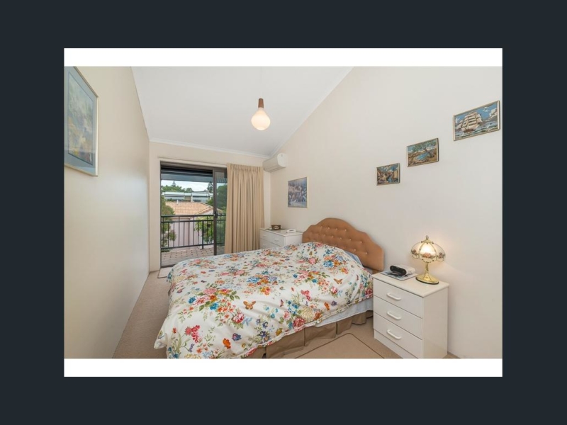7/25  Bayliss Street , Toowong , QLD 4066 Australia