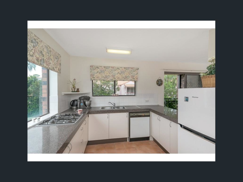 7/25  Bayliss Street , Toowong , QLD 4066 Australia