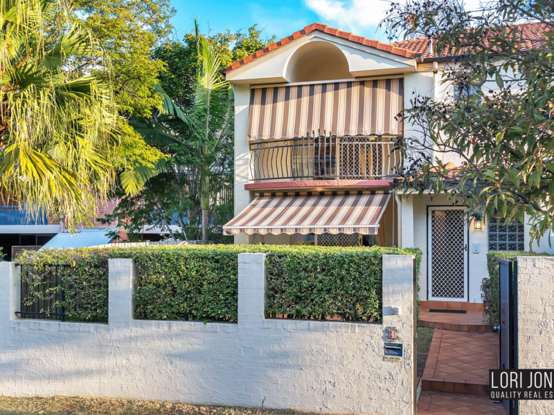 4/26 Ascog Terrace, Toowong, QLD 4066 Australia