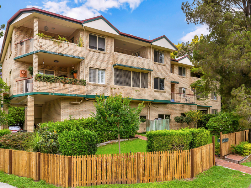 2/88 Indooroopilly Road, Taringa, QLD 4068 Australia