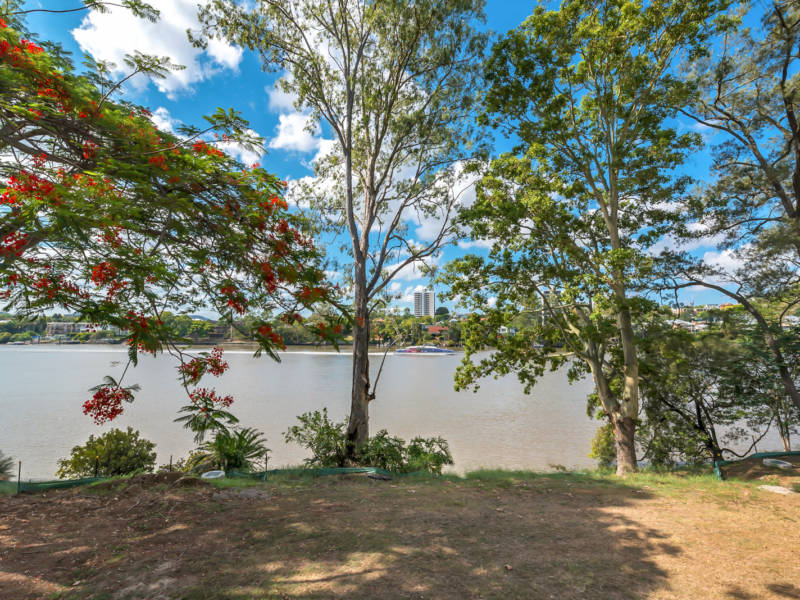 4/136 Macquarie Street, ST LUCIA, QLD 4067 Australia